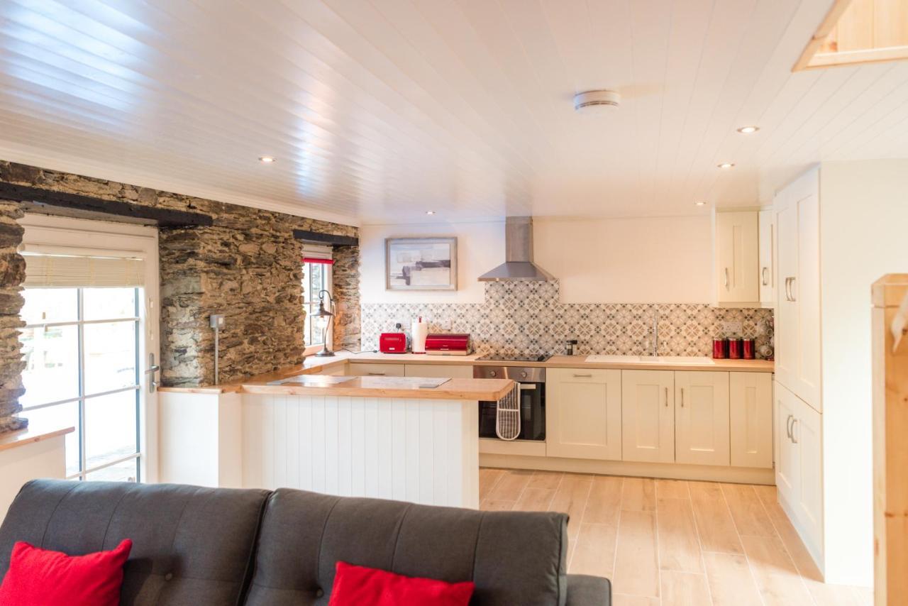 Ardnavaha House - Poolside Cottages Clonakilty Esterno foto