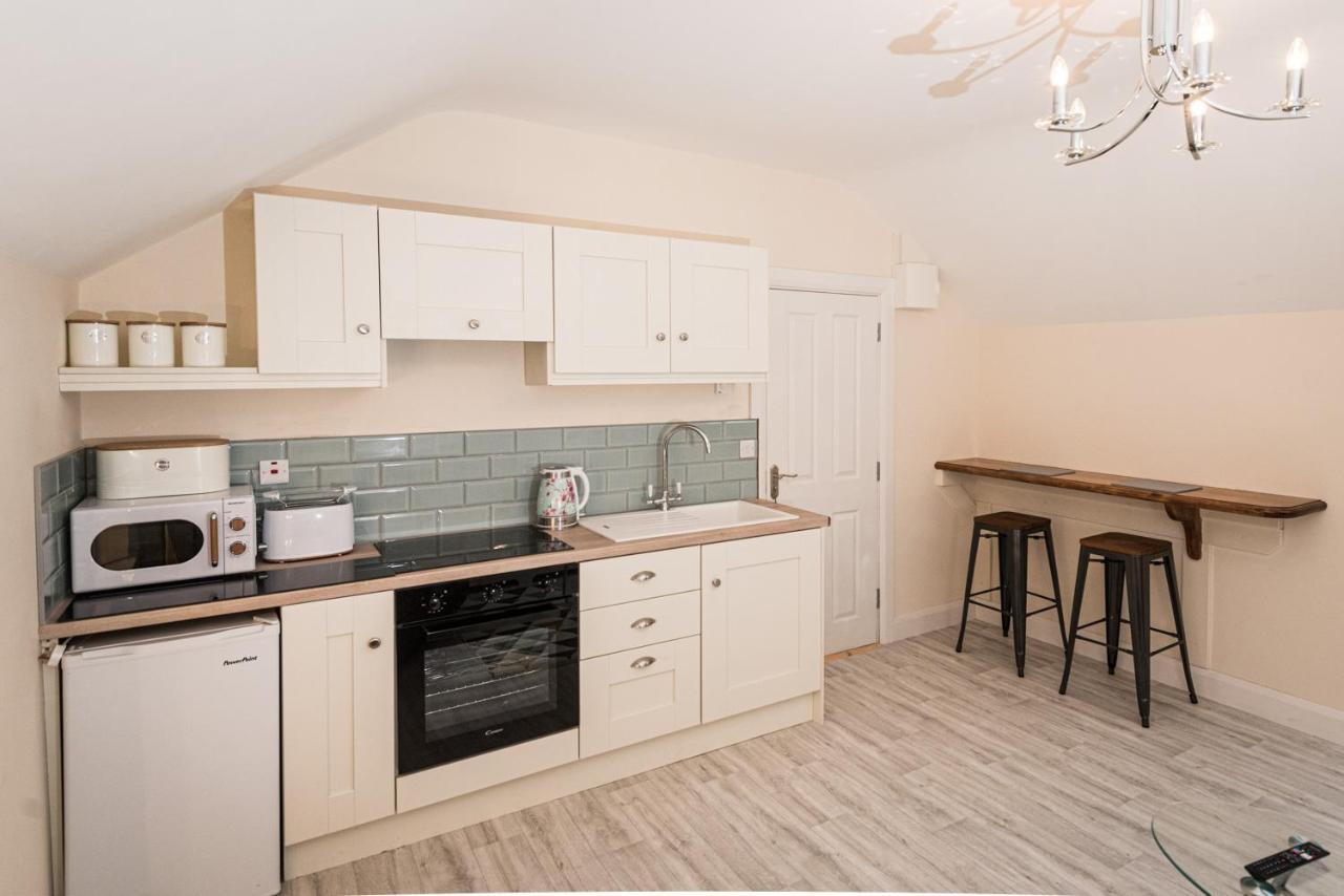 Ardnavaha House - Poolside Cottages Clonakilty Esterno foto