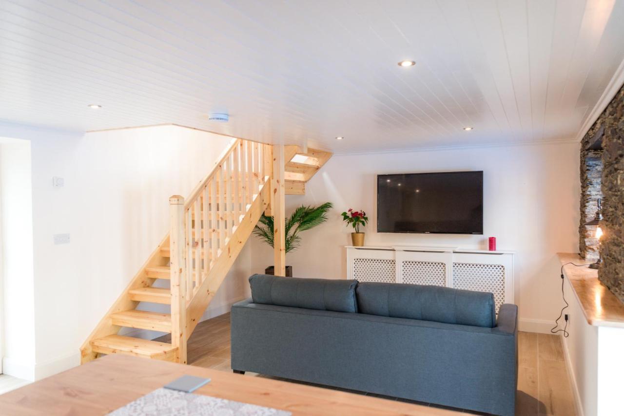 Ardnavaha House - Poolside Cottages Clonakilty Esterno foto