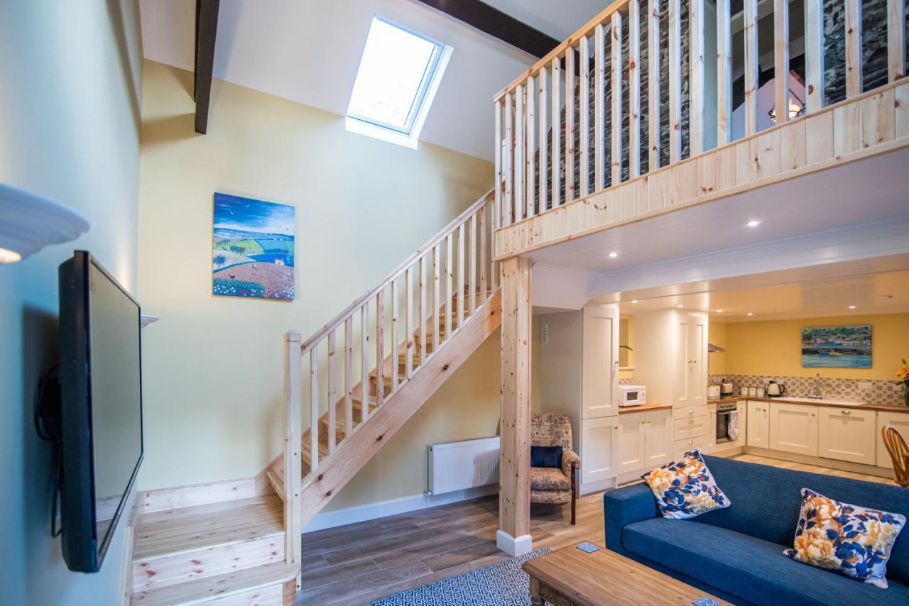 Ardnavaha House - Poolside Cottages Clonakilty Esterno foto