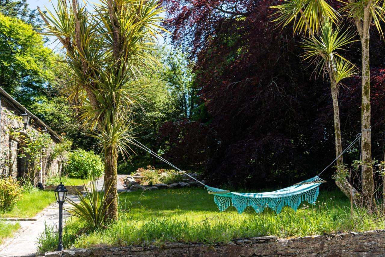 Ardnavaha House - Poolside Cottages Clonakilty Esterno foto